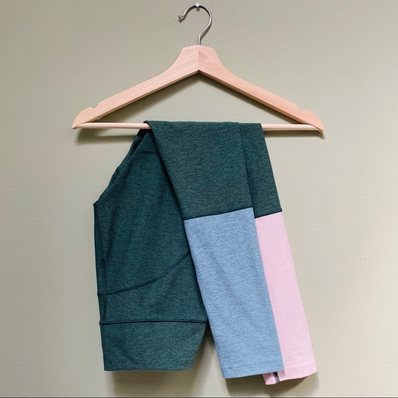 Outdoor Voices 7/8 Dipped Warmup Legging - Picture 3 of 3